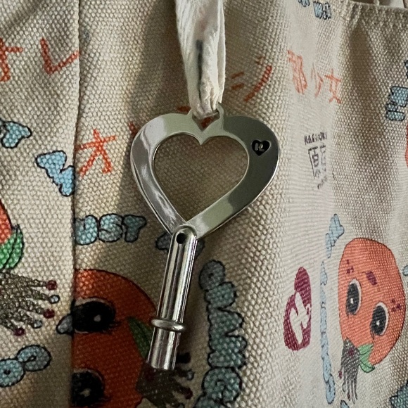 Harajuku Lovers  Beige Tote Bag with Cartoon Print - Picture 3 of 8